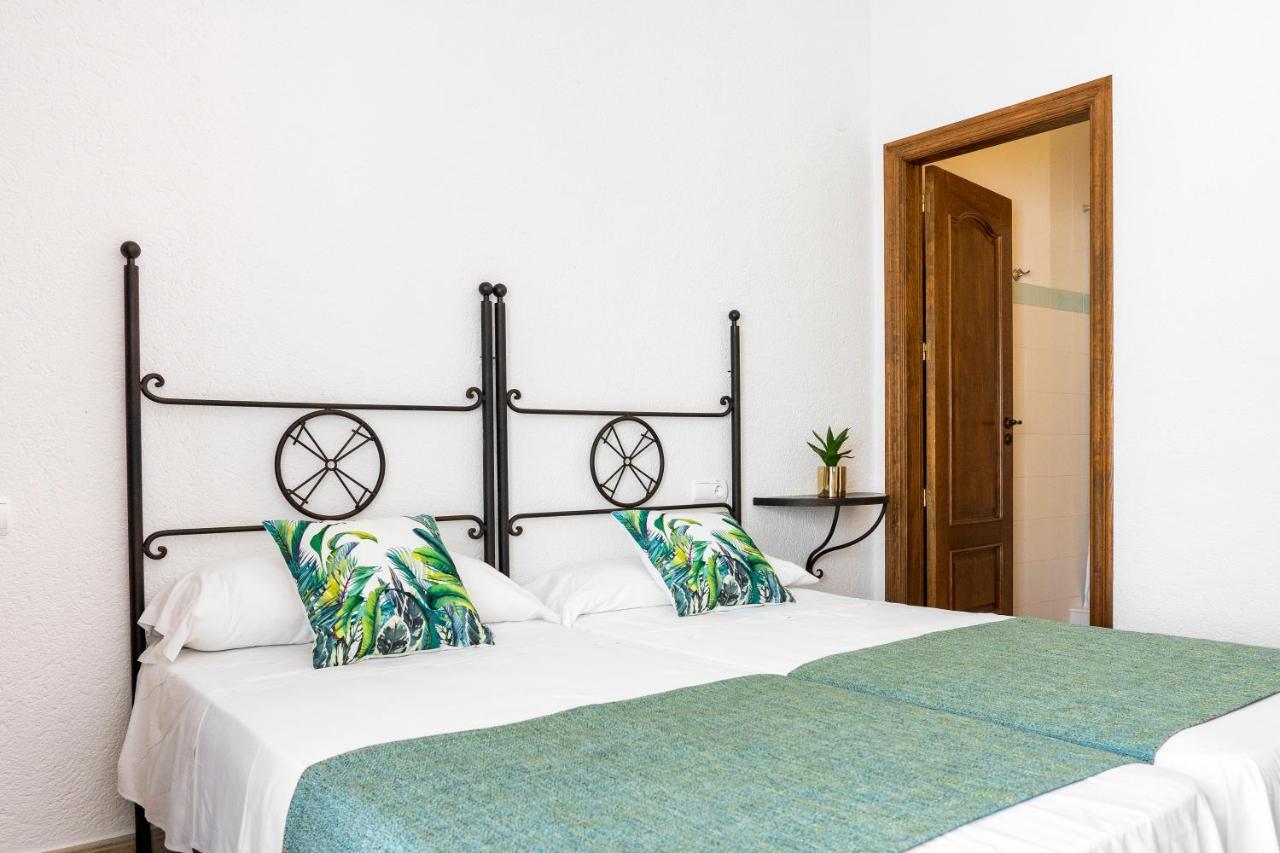 Hostal Tres Molins Jesus Pobre エクステリア 写真